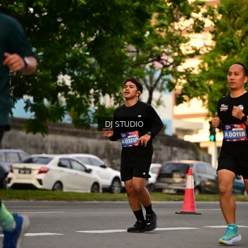 Runner Photo 4127135