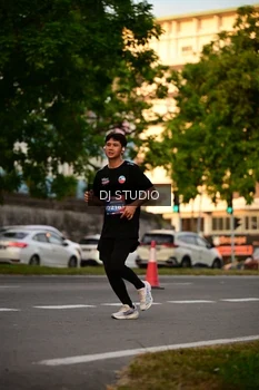 Runner Photo 4127197