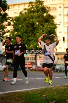 Runner Photo 4127217