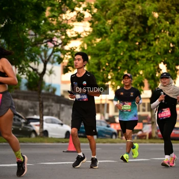 Runner Photo 4127323