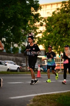 Runner Photo 4127331