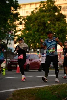 Runner Photo 4127345