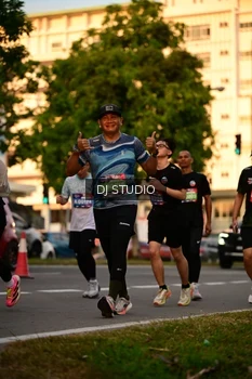 Runner Photo 4127348