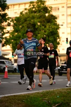Runner Photo 4127350
