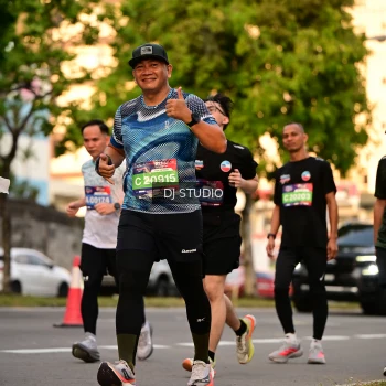 Runner Photo 4127359