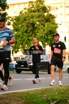 Runner Photo 4127362