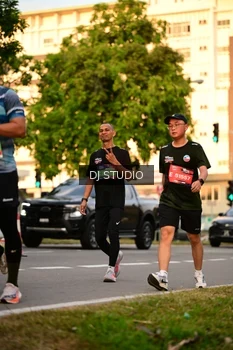 Runner Photo 4127365