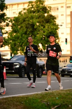 Runner Photo 4127373