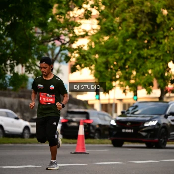 Runner Photo 4127437