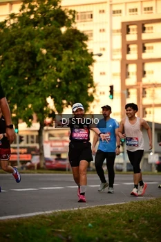 Runner Photo 4127445