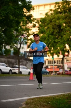 Runner Photo 4127495