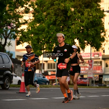 Runner Photo 4127512