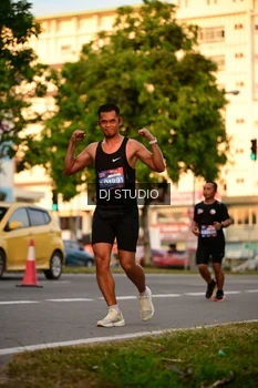 Runner Photo 4127531