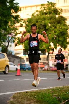 Runner Photo 4127544