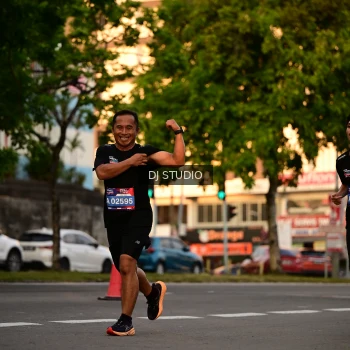Runner Photo 4127553