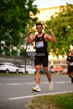Runner Photo 4127575