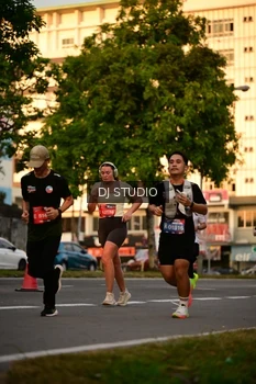 Runner Photo 4127605