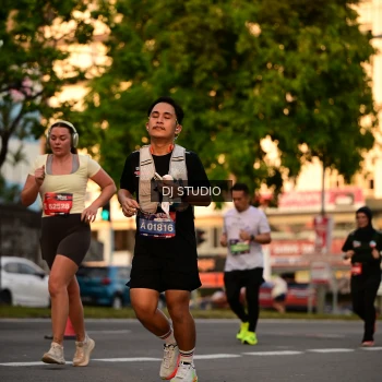 Runner Photo 4127613