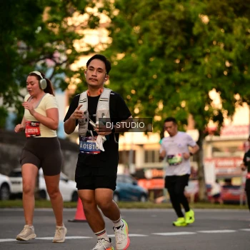 Runner Photo 4127615