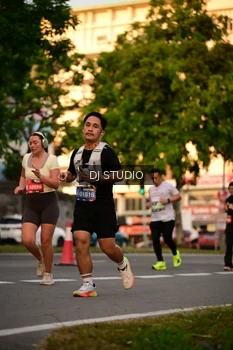 Runner Photo 4127622