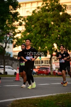 Runner Photo 4127638