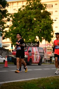 Runner Photo 4127654