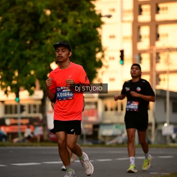 Runner Photo 4127659