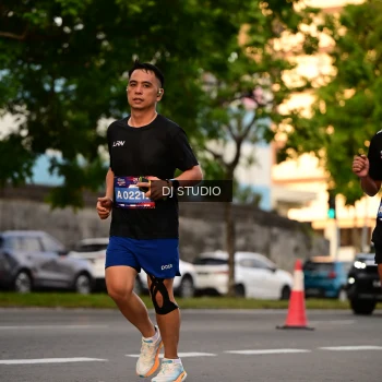 Runner Photo 4127681
