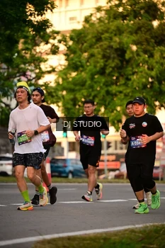 Runner Photo 4127766