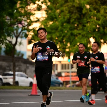Runner Photo 4127855