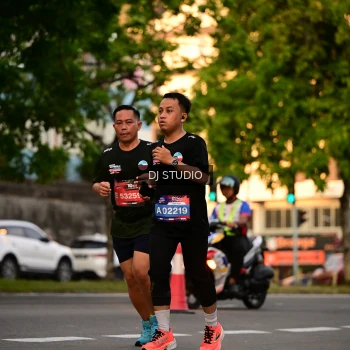 Runner Photo 4127875