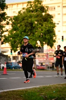 Runner Photo 4128009