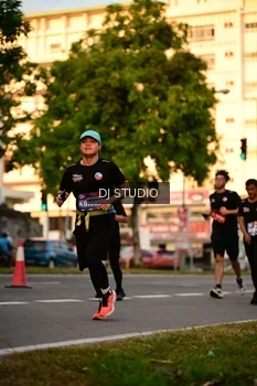 Runner Photo 4128017