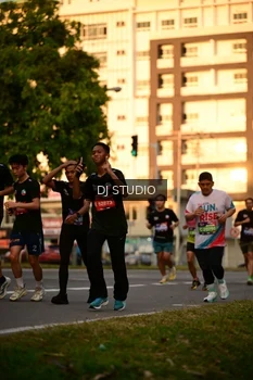 Runner Photo 4128046
