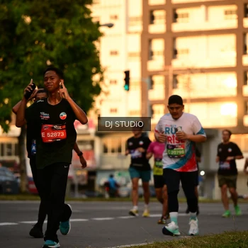 Runner Photo 4128060