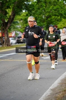 Runner Photo 4128065