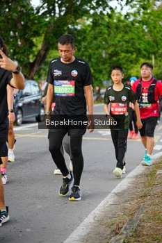 Runner Photo 4128068