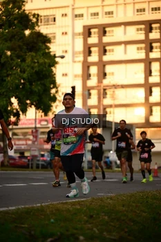 Runner Photo 4128070