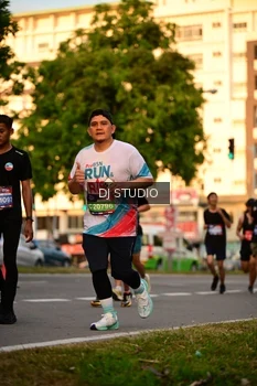 Runner Photo 4128098