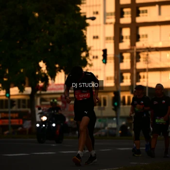 Runner Photo 4128193