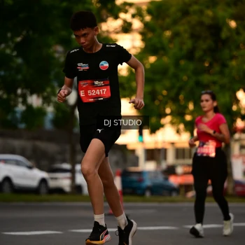 Runner Photo 4128199