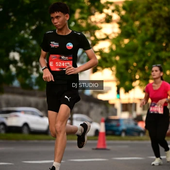 Runner Photo 4128203