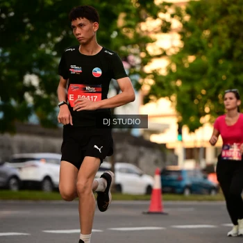 Runner Photo 4128204