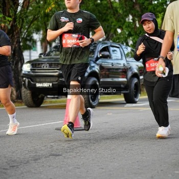 Runner Photo 4128272