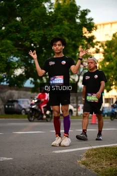 Runner Photo 4128297