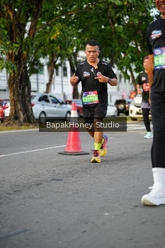 Runner Photo 4128300