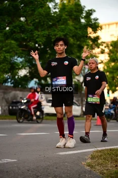 Runner Photo 4128305
