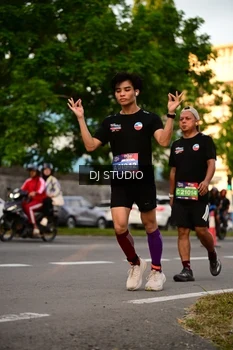 Runner Photo 4128316