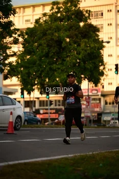 Runner Photo 4128333