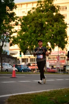 Runner Photo 4128348